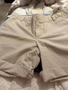 GAP Beige Khaki Shorts